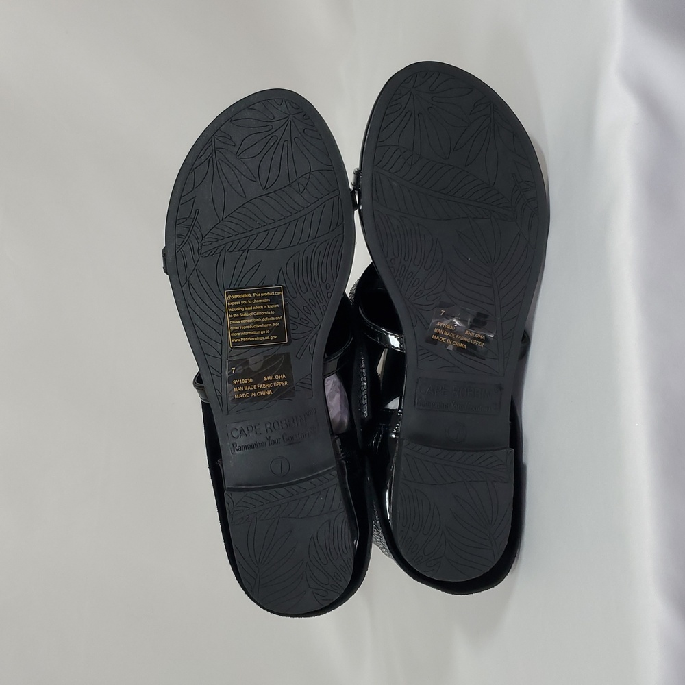 CAPE ROBBIN Carami Round Toe Fold Over Shiloha Rhinestone Flat Sandals ~ Black - Picture 11 of 17